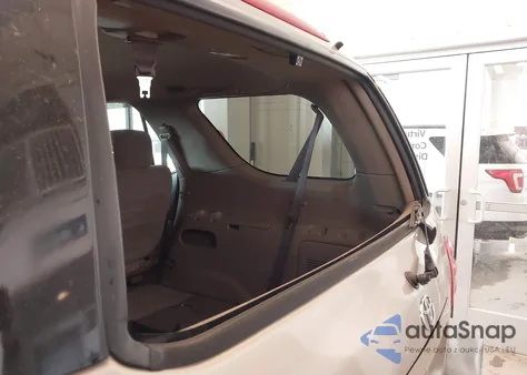 2003 Toyota Sequoia Sr5 V8 z USA, uszkodzony, nr VIN 5TDZT34A13S178603